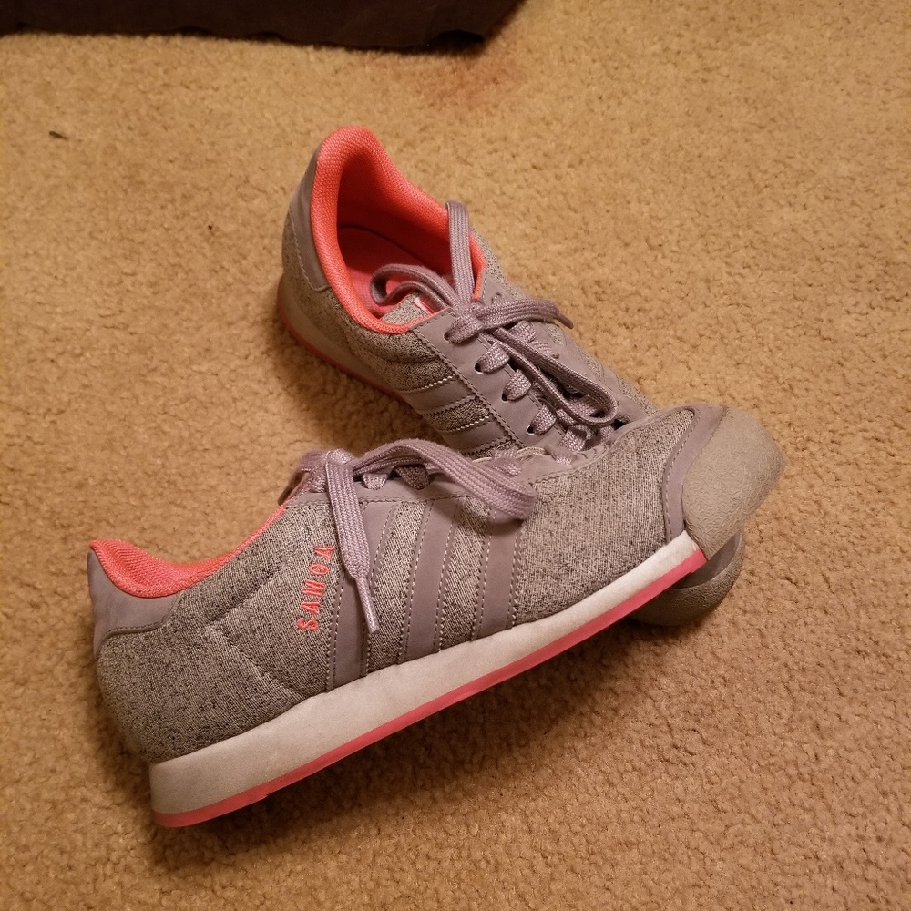 Adidas Sneakers